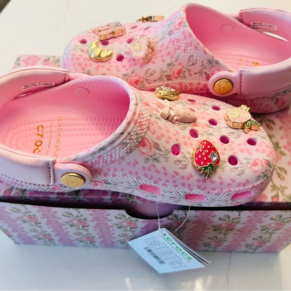 CROCS Kids Pink Love Shack Fancy - Picture 2 of 6